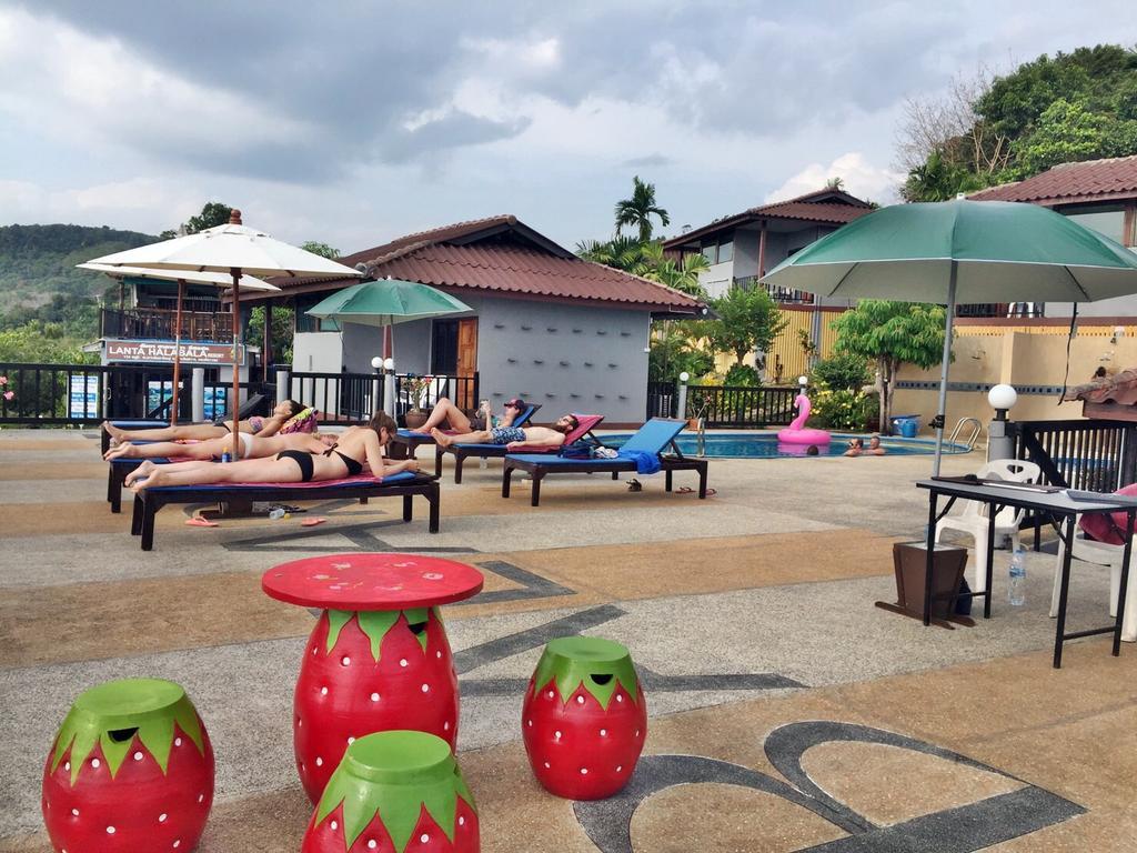 Lanta Halabala Resort Koh Lanta Exterior foto